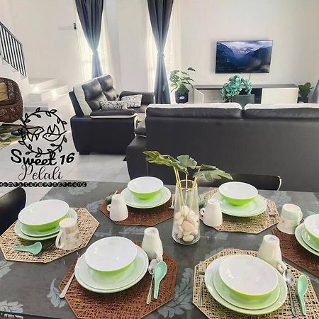 Sweet 16 Pelali Homestay Pengerang Exterior foto